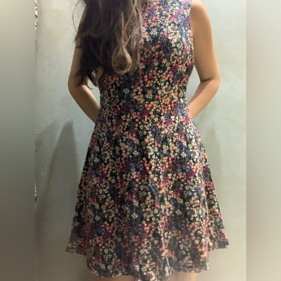 floral forever21 dress - Picture 2 of 5